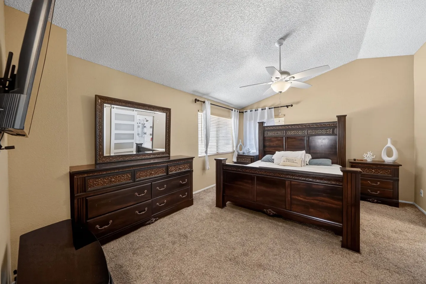 Home photo 17