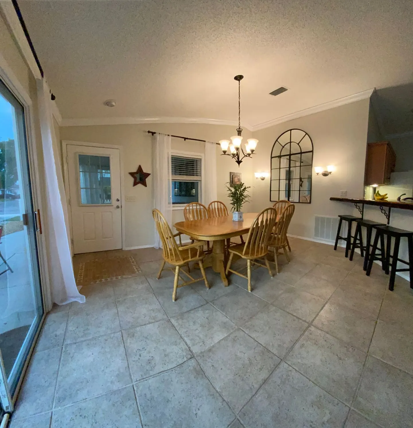 Home photo 12