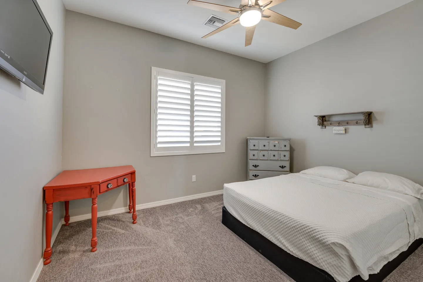 Home photo 19