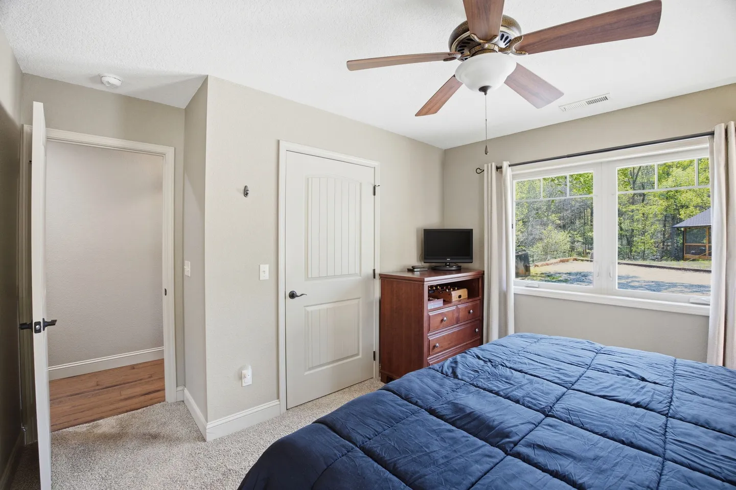 Home photo 19