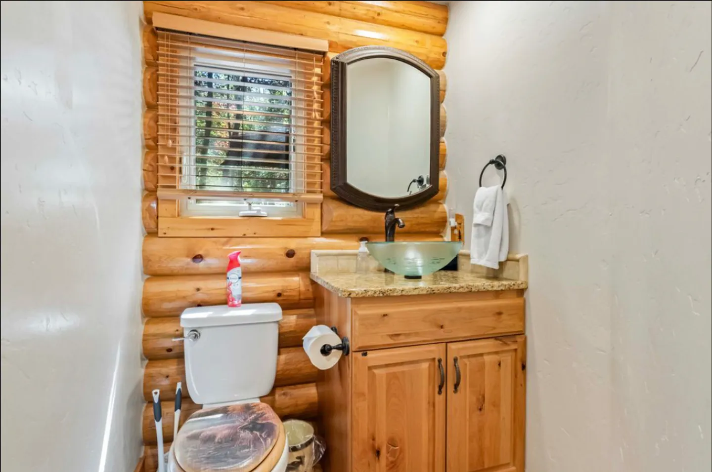 Home photo 24