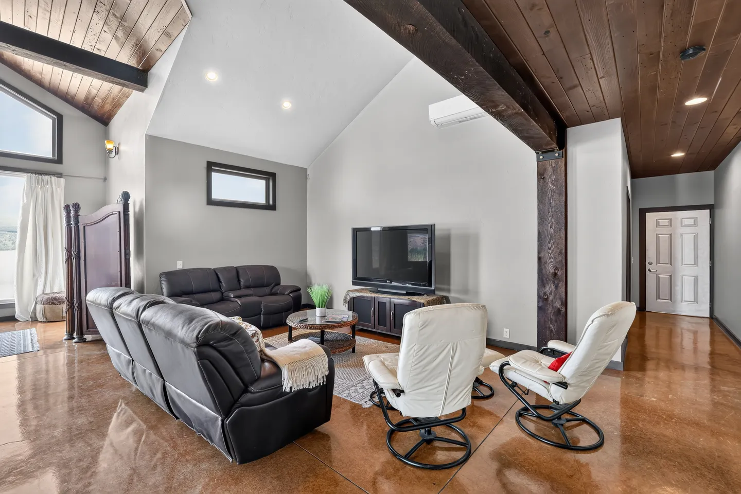 Home photo 12