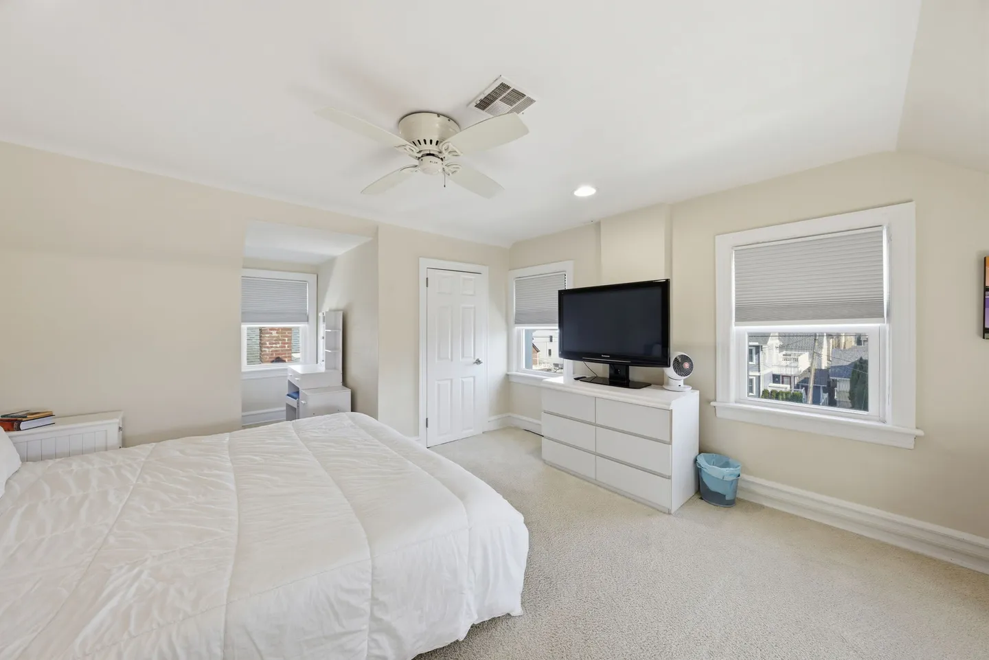 Home photo 71
