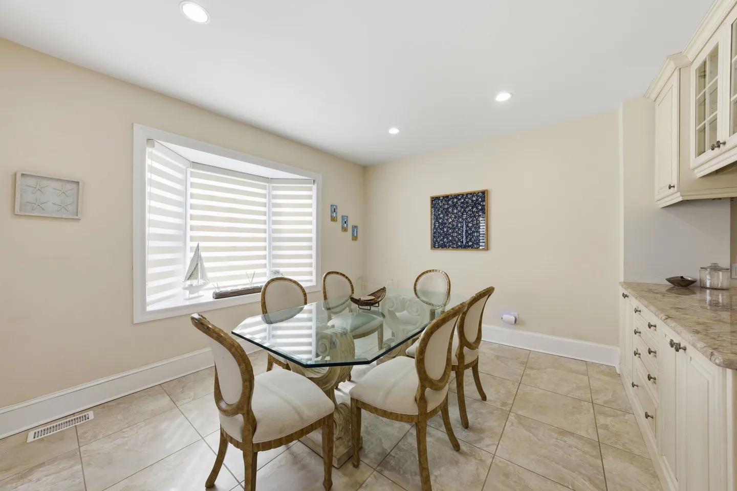 Home photo 17
