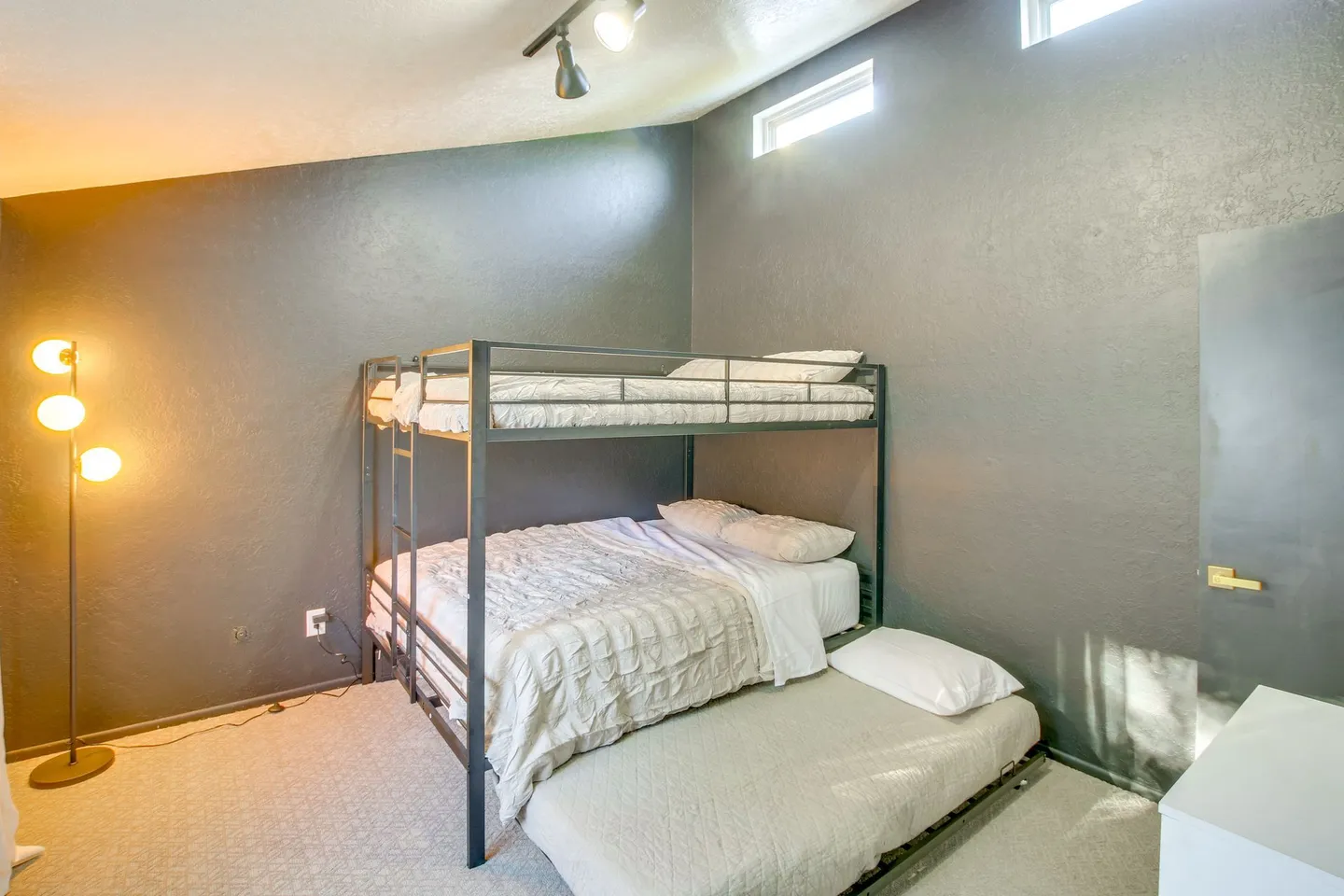 Home photo 8