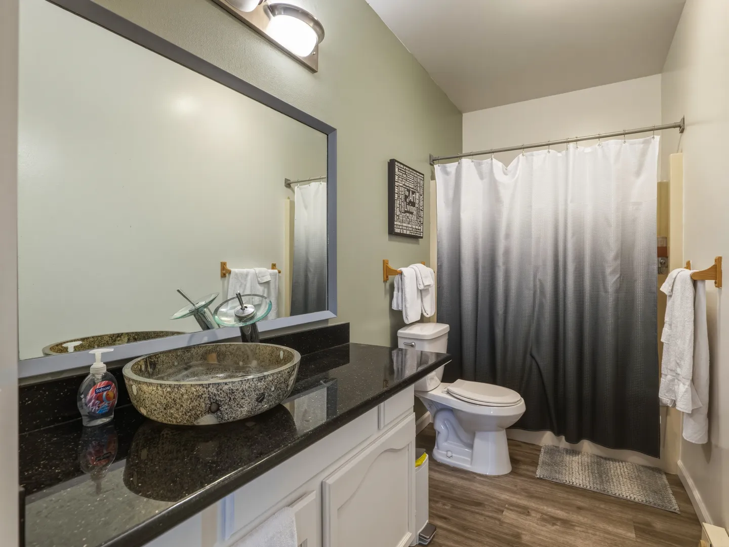 Home photo 30