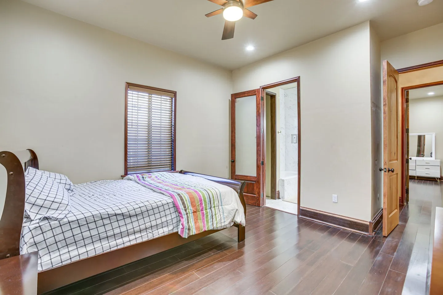 Home photo 17