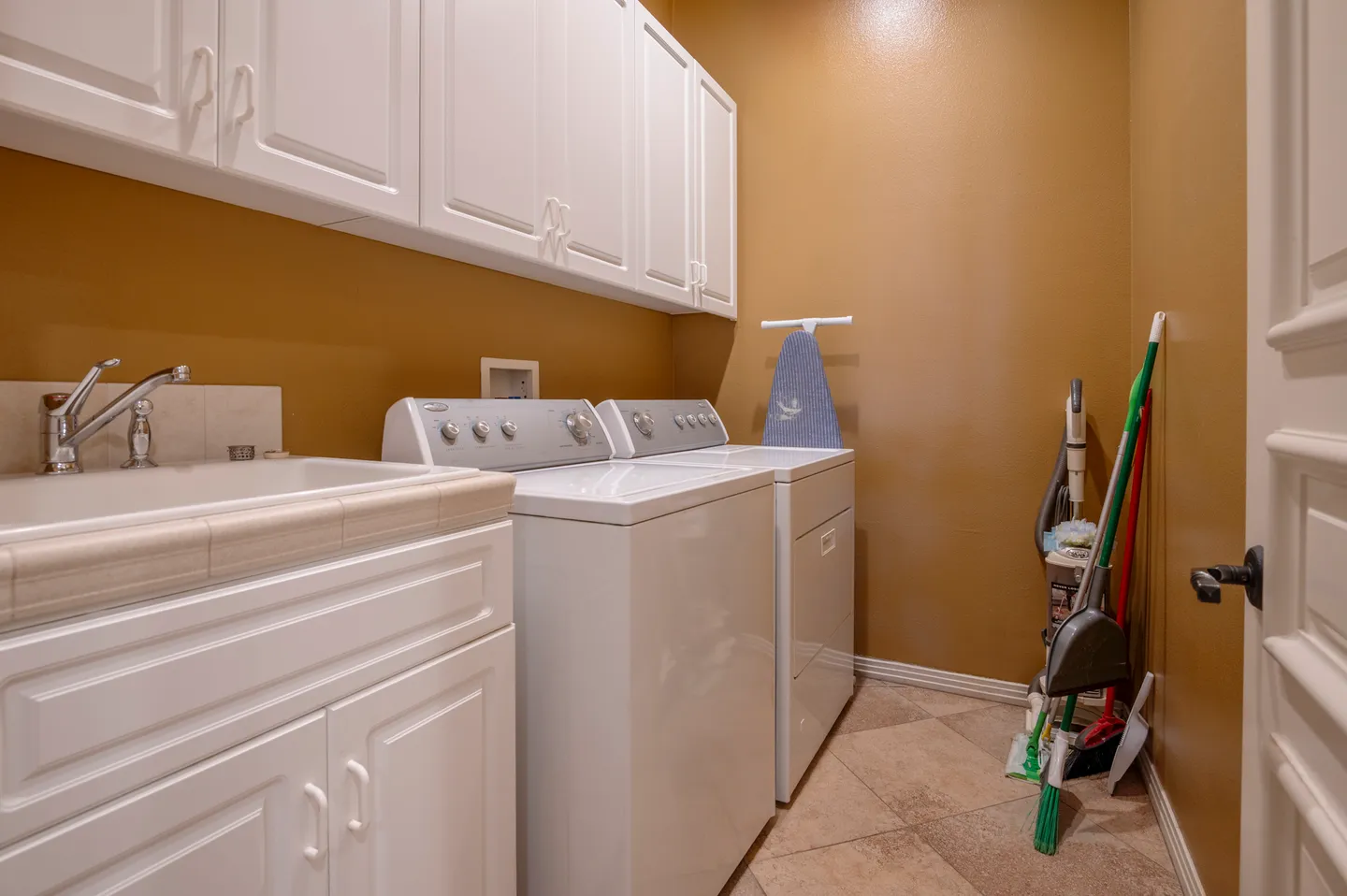 Home photo 21