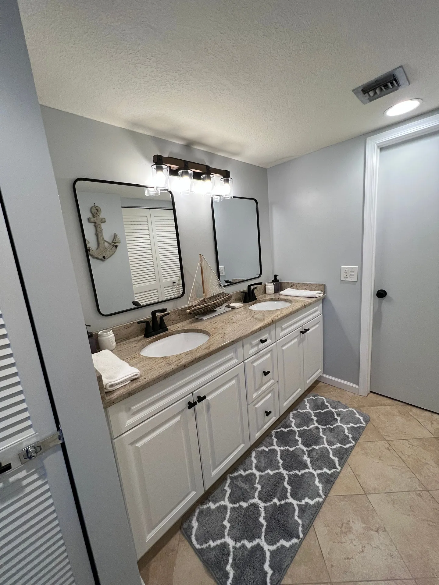 Home photo 17