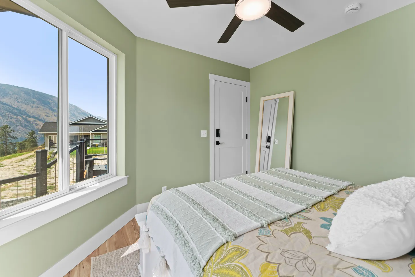 Home photo 33
