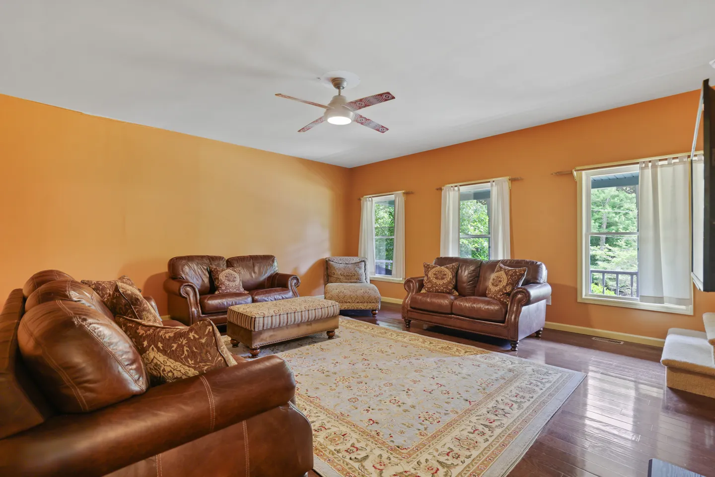 Home photo 14