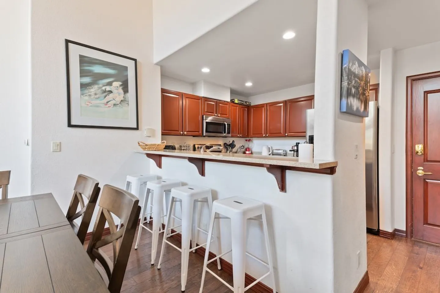 Home photo 19