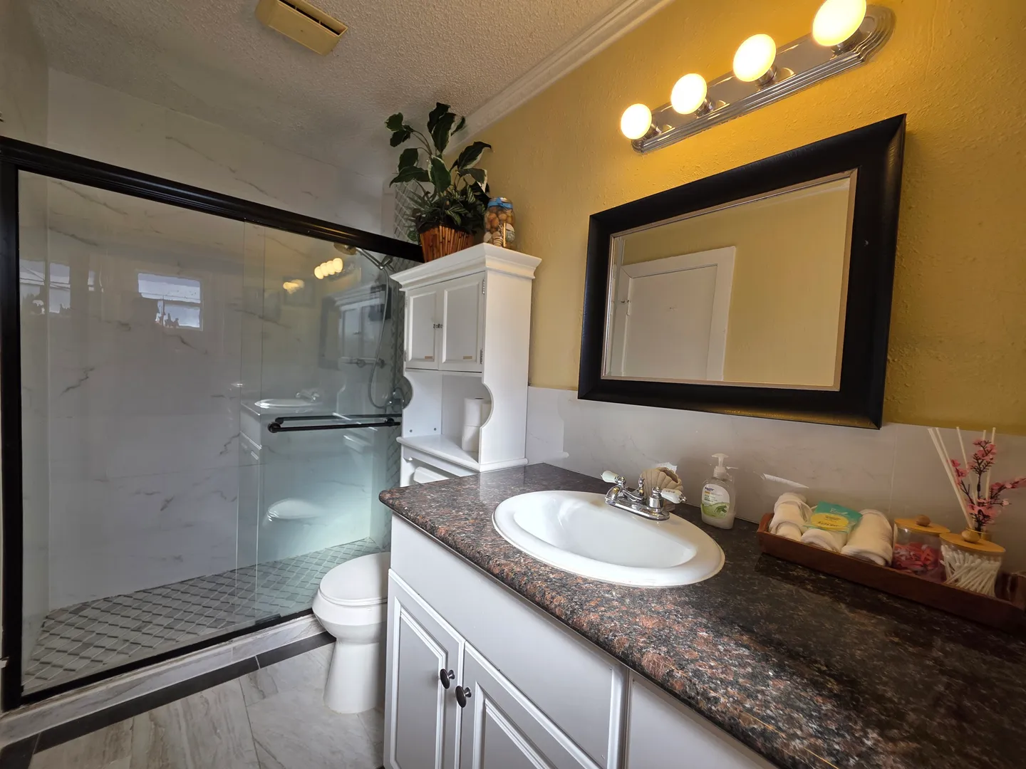 Home photo 14