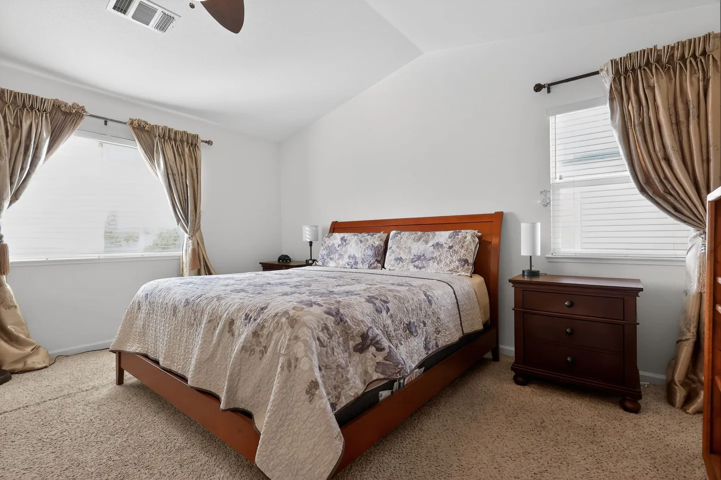 Home photo 16