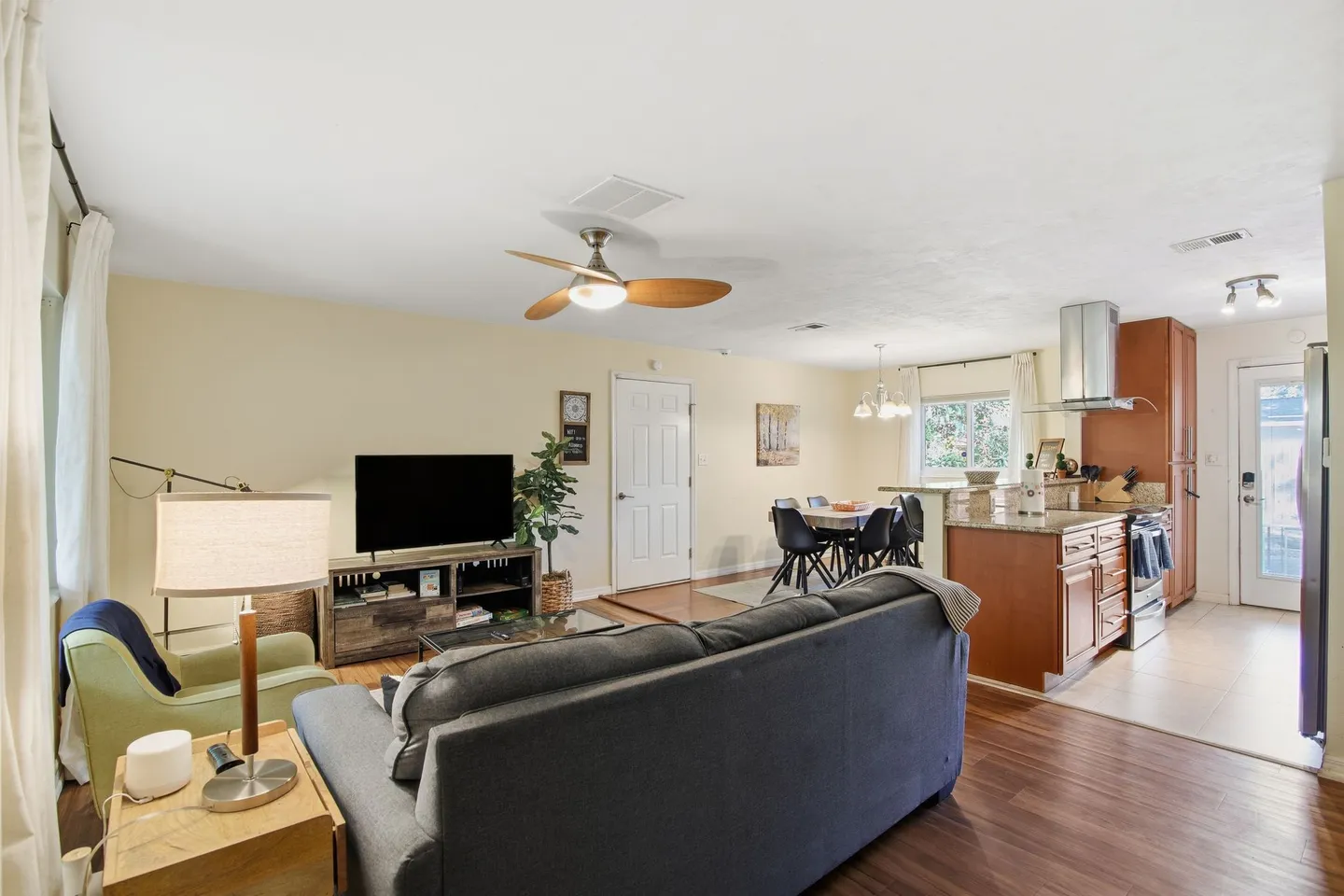 Home photo 14