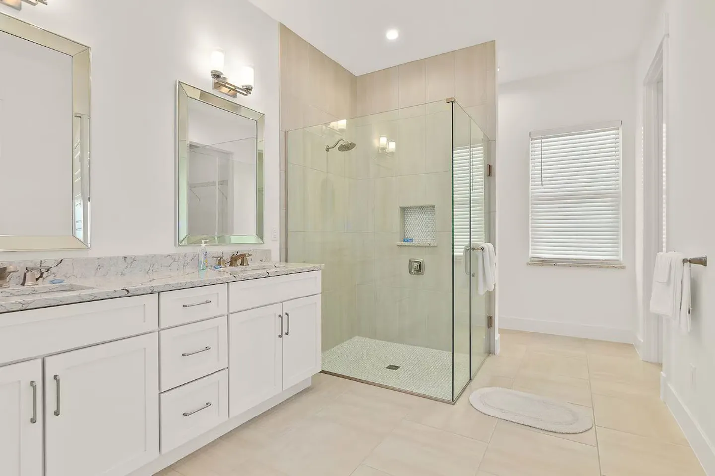 Home photo 19
