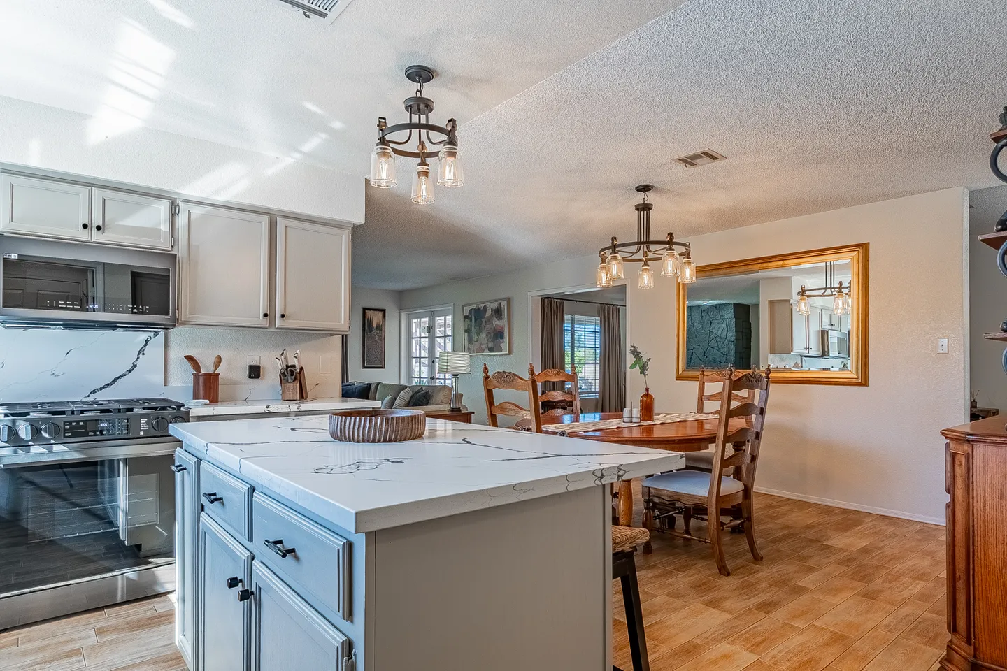 Home photo 14