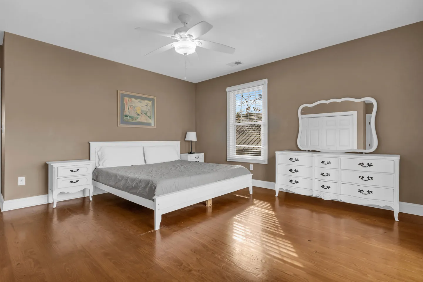 Home photo 19