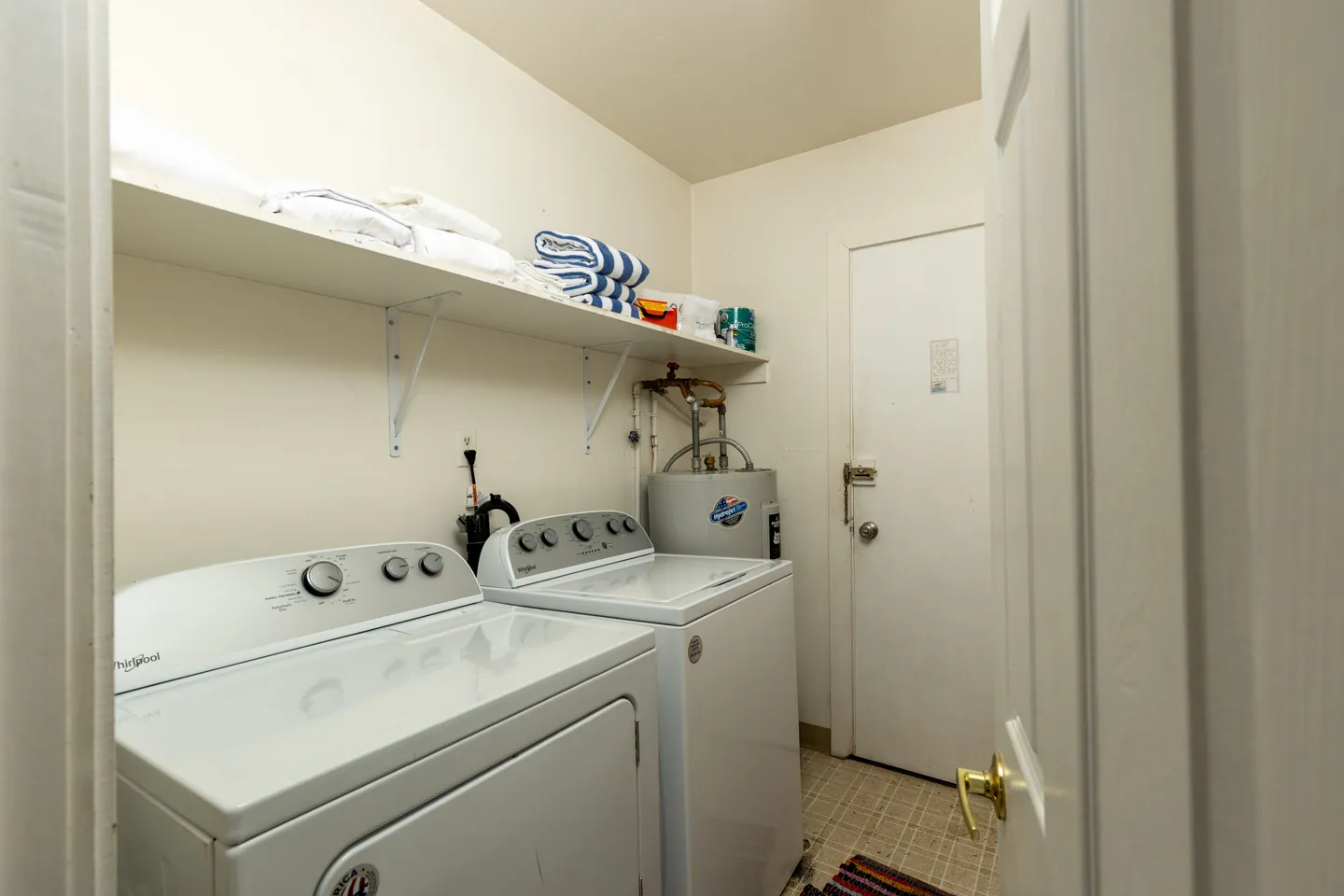 Home photo 24