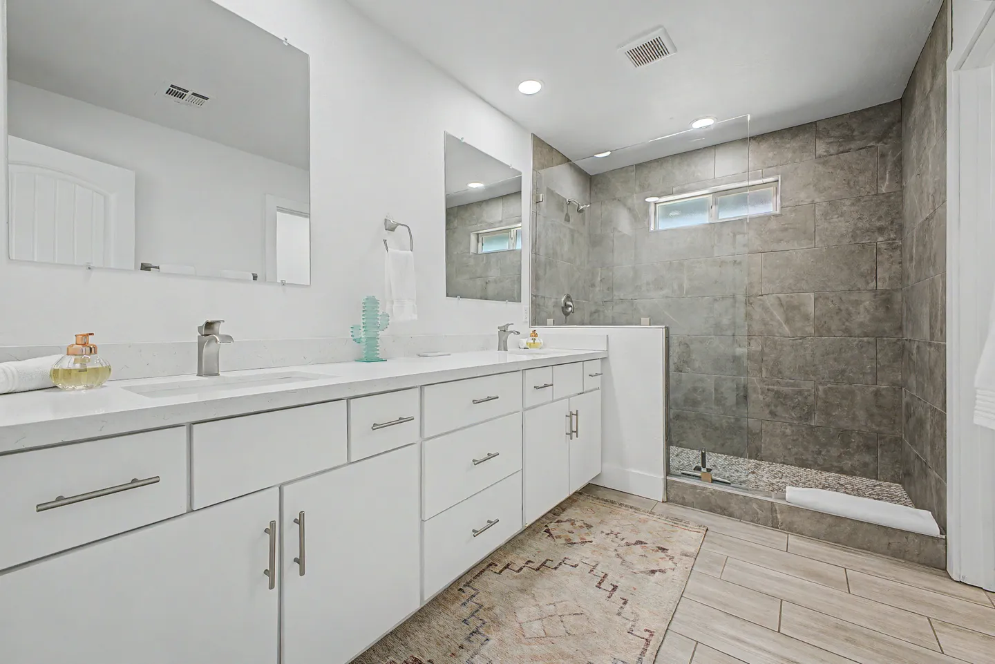Home photo 13