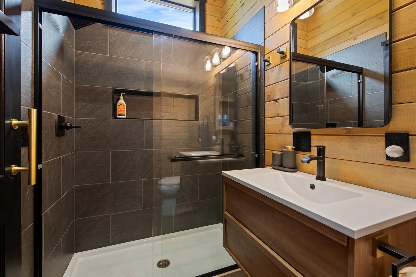 Home photo 31
