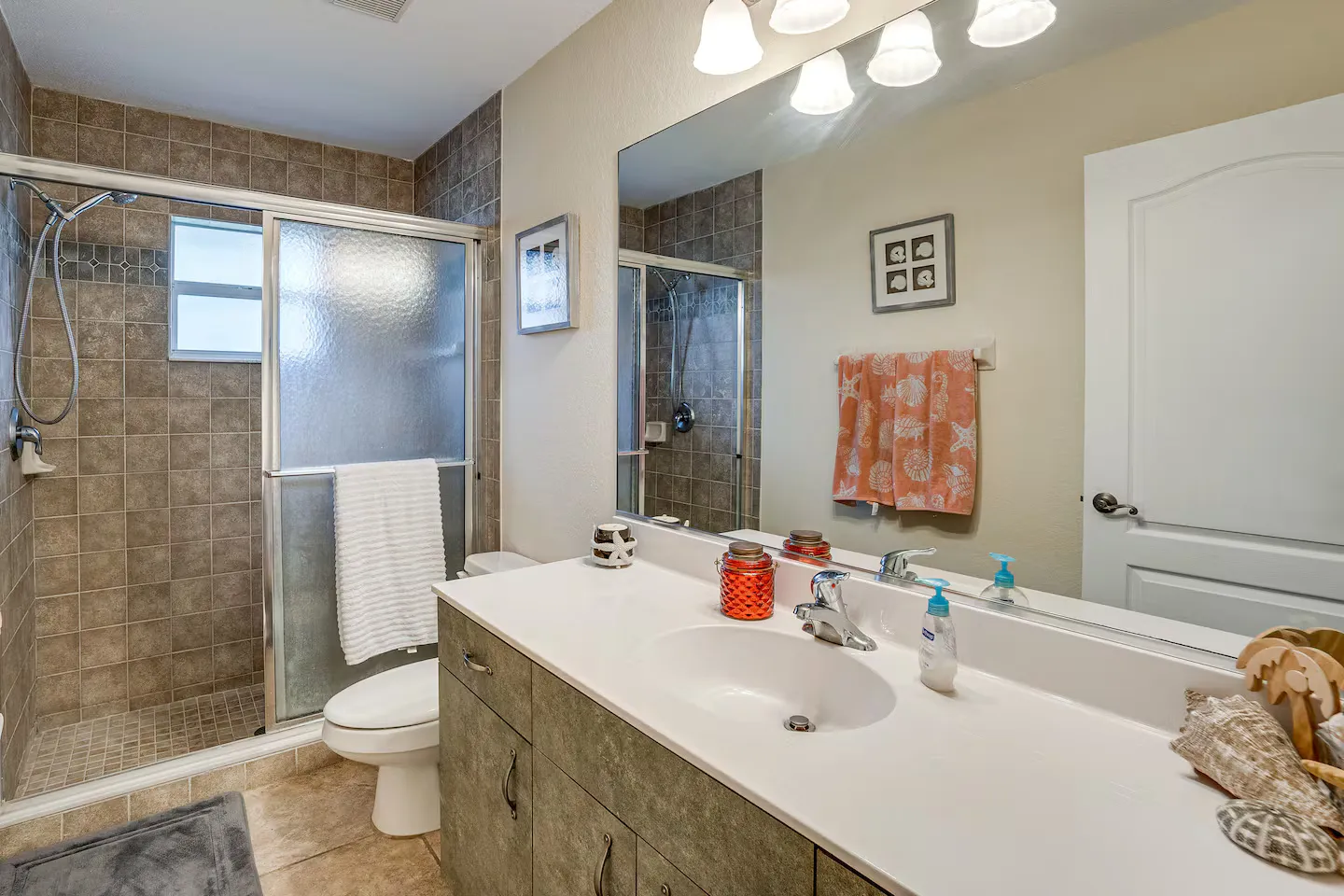 Home photo 17