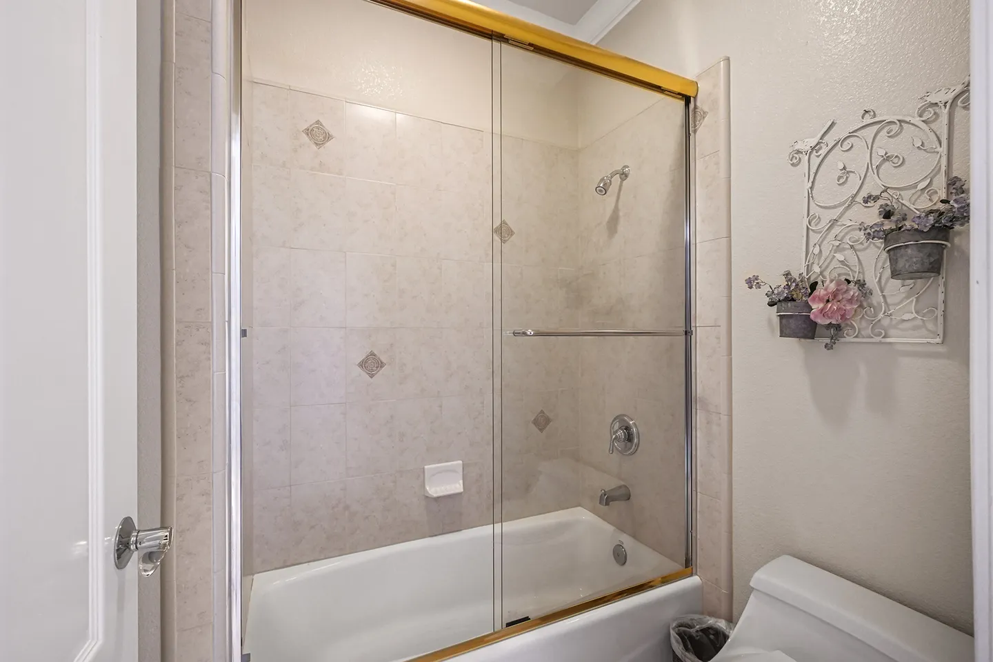 Home photo 19