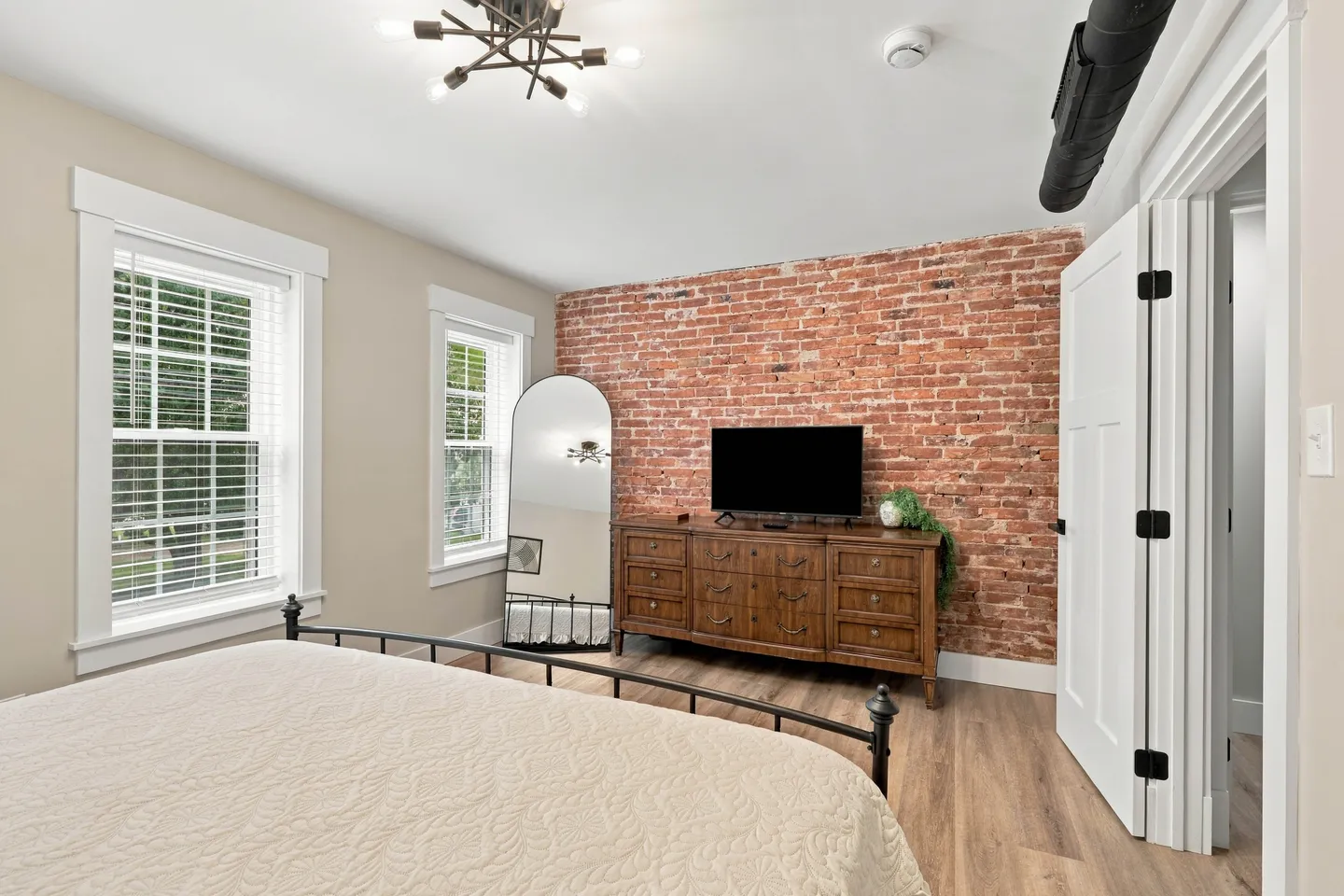 Home photo 77