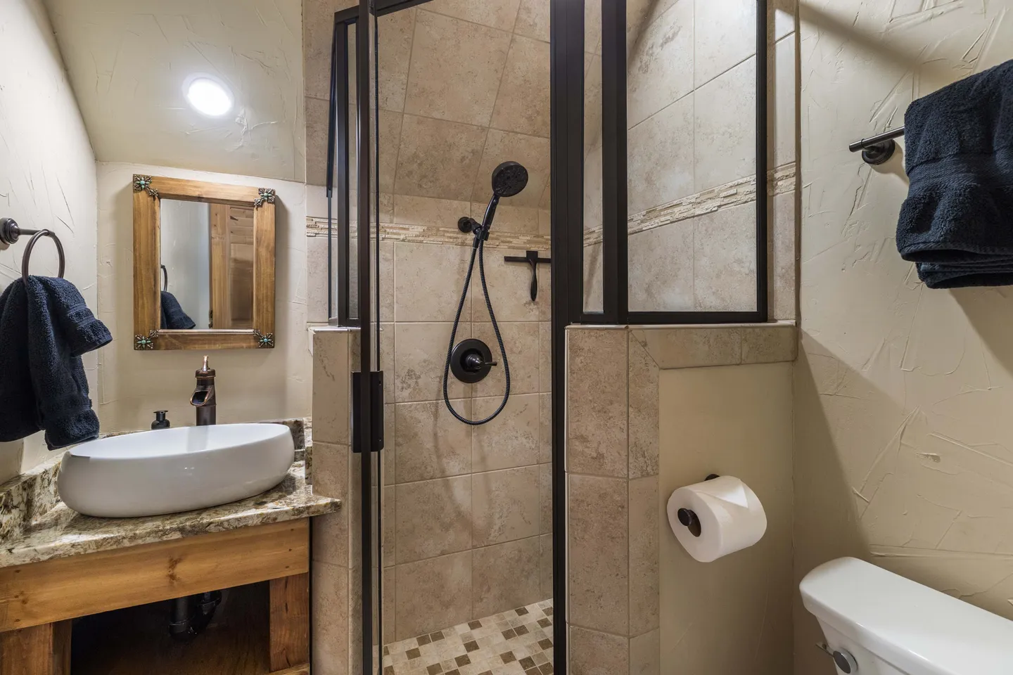 Home photo 19