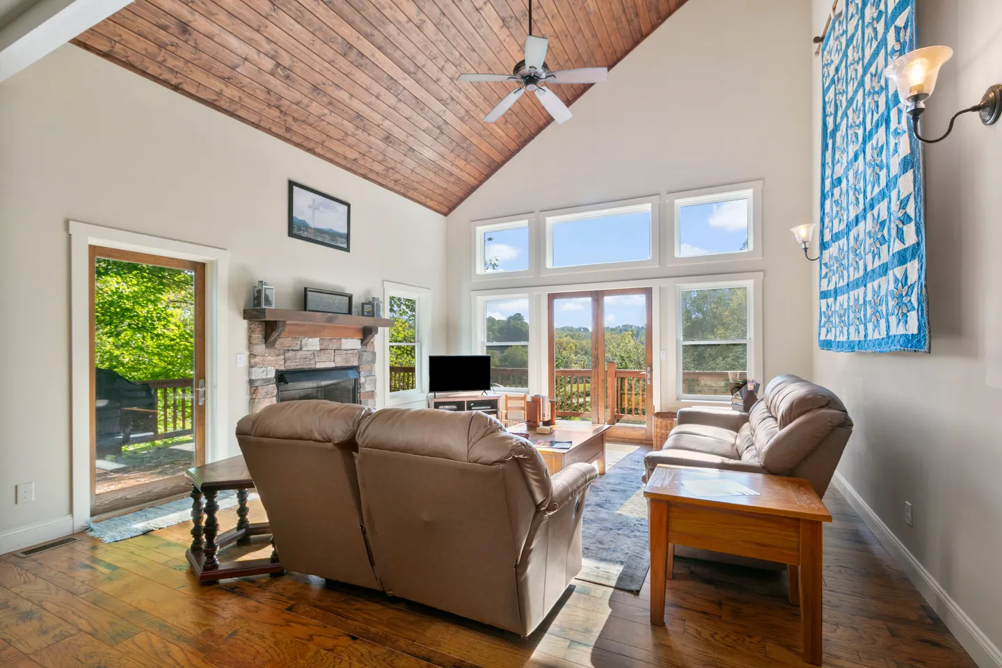 Home photo 12