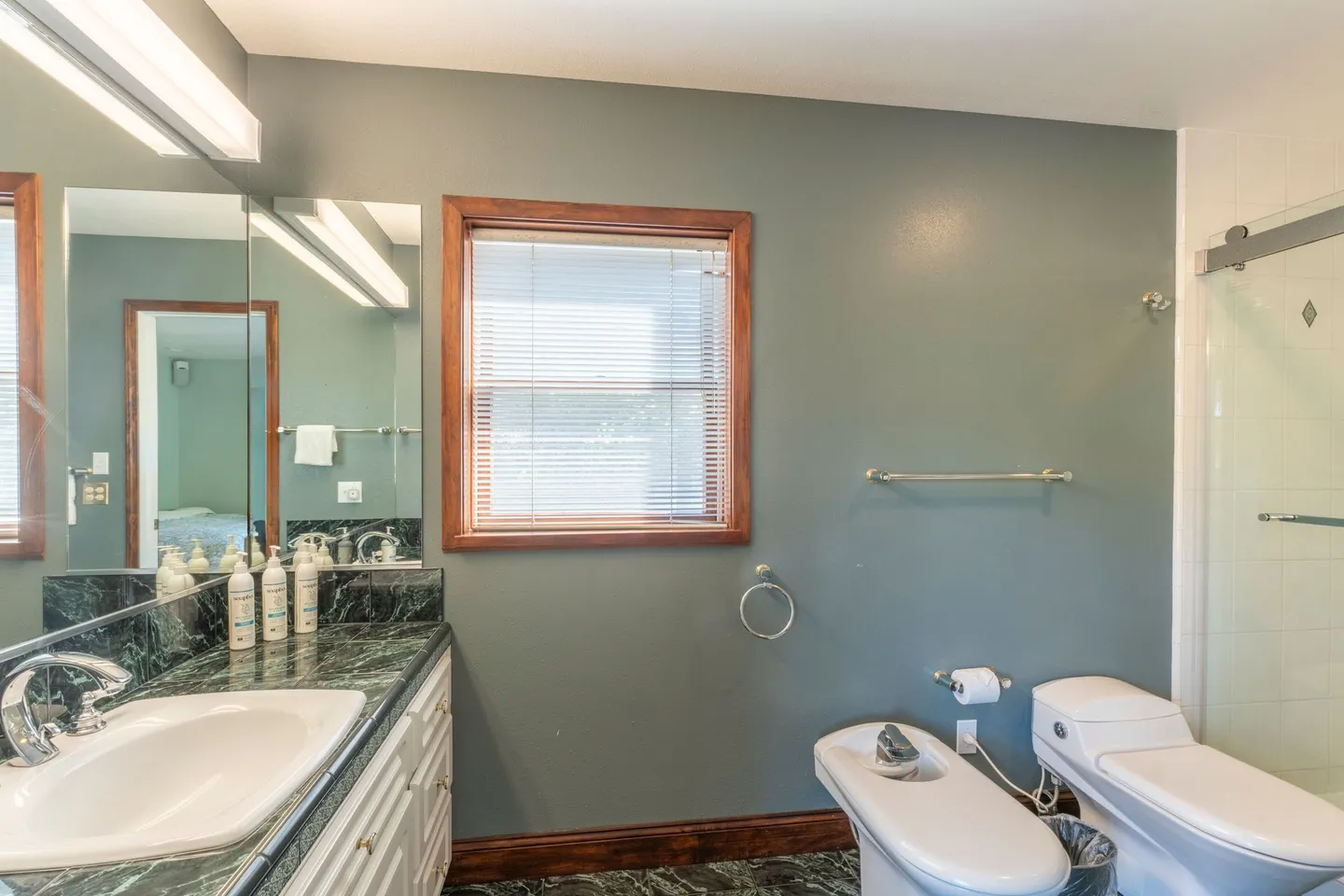 Home photo 14