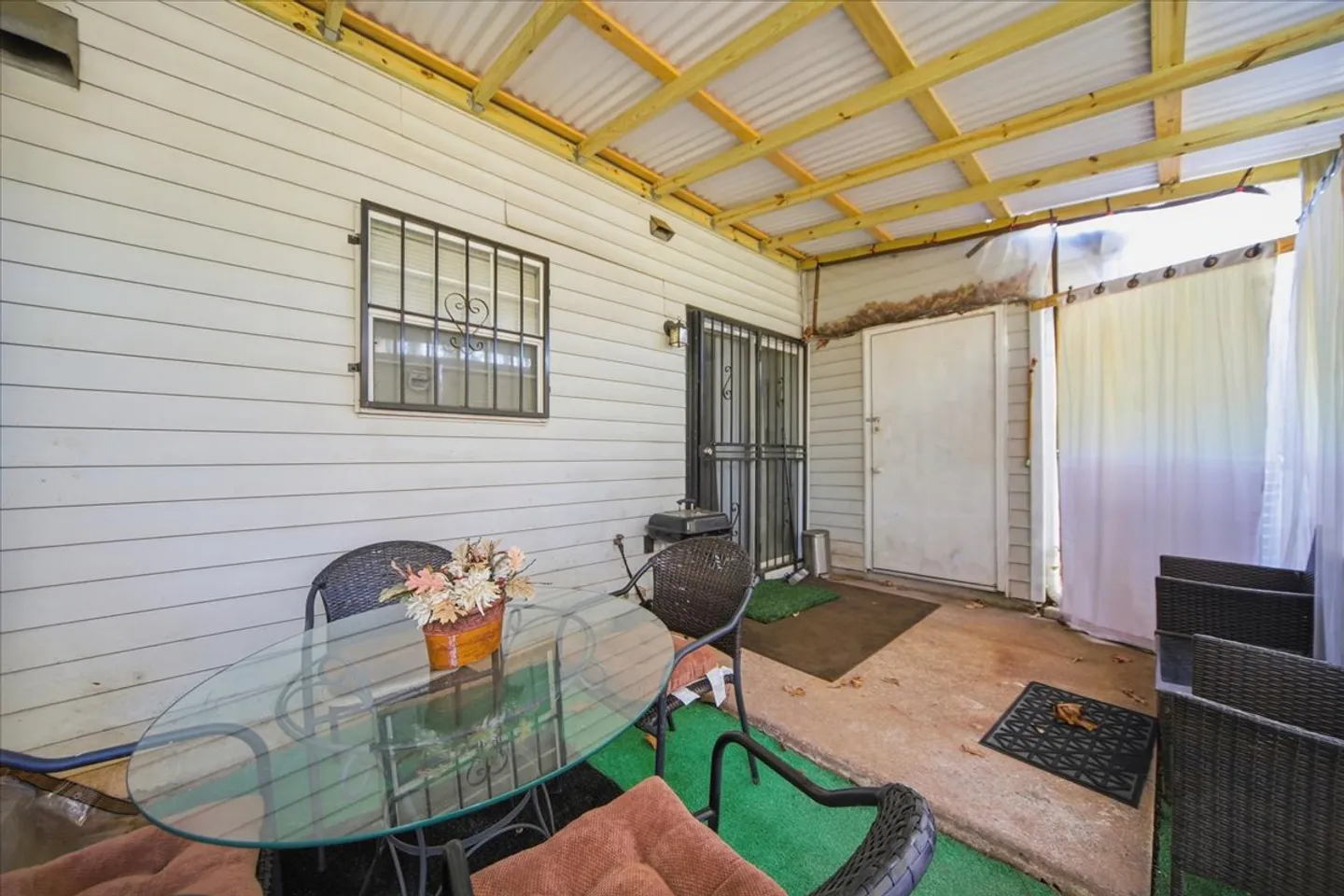 Home photo 29
