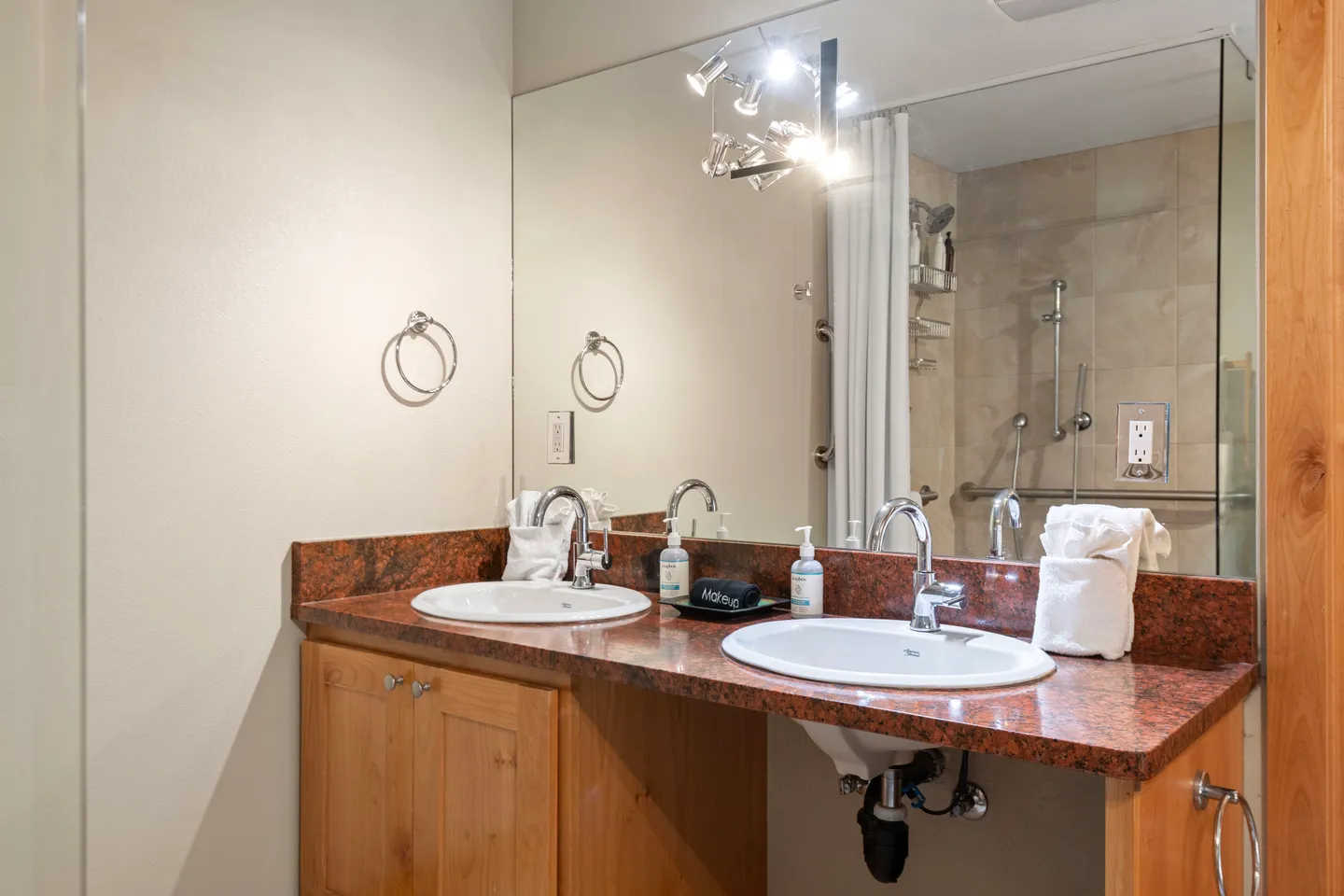 Home photo 29