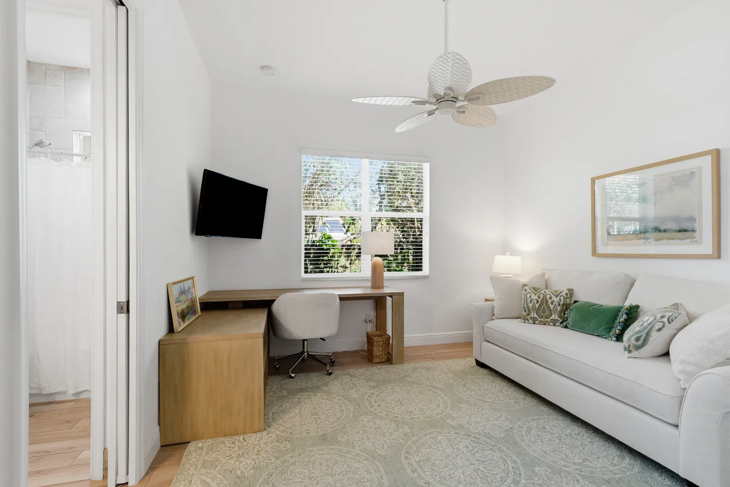 Home photo 14