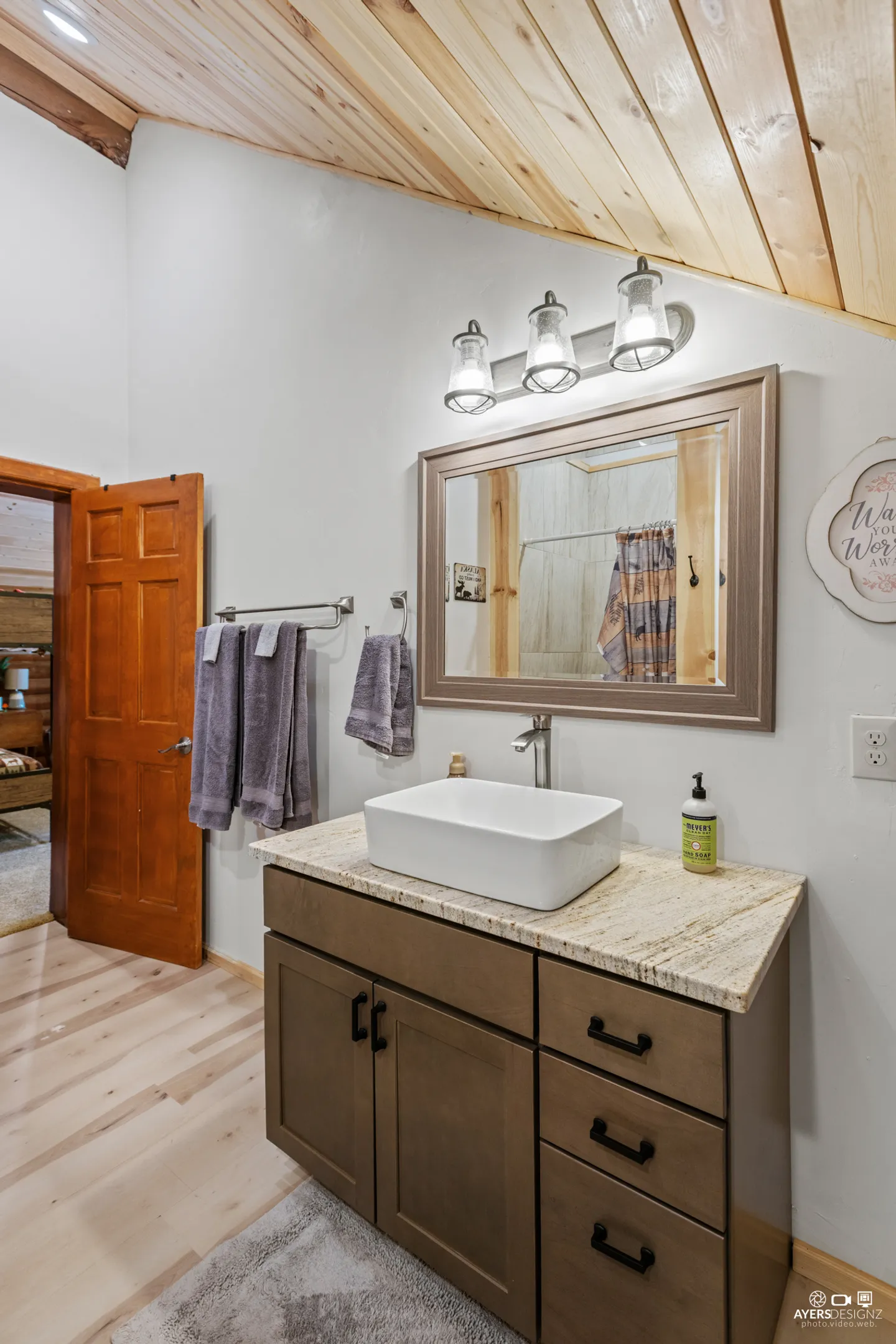 Home photo 19