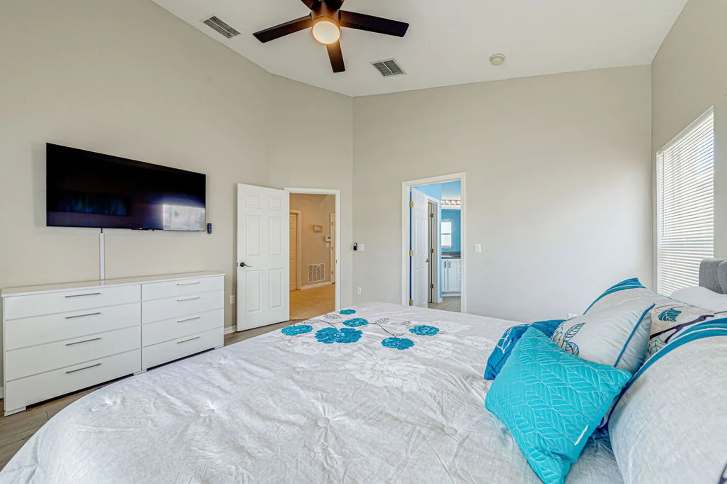 Home photo 13