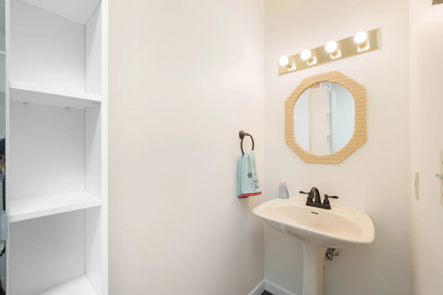 Home photo 19
