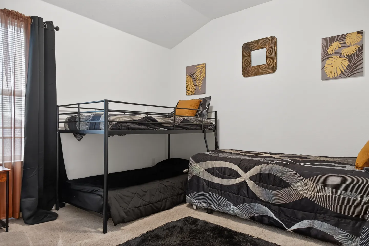 Home photo 16