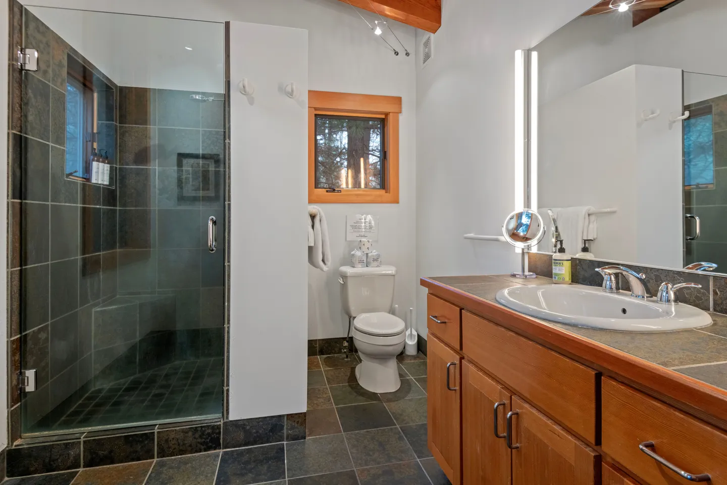 Home photo 18