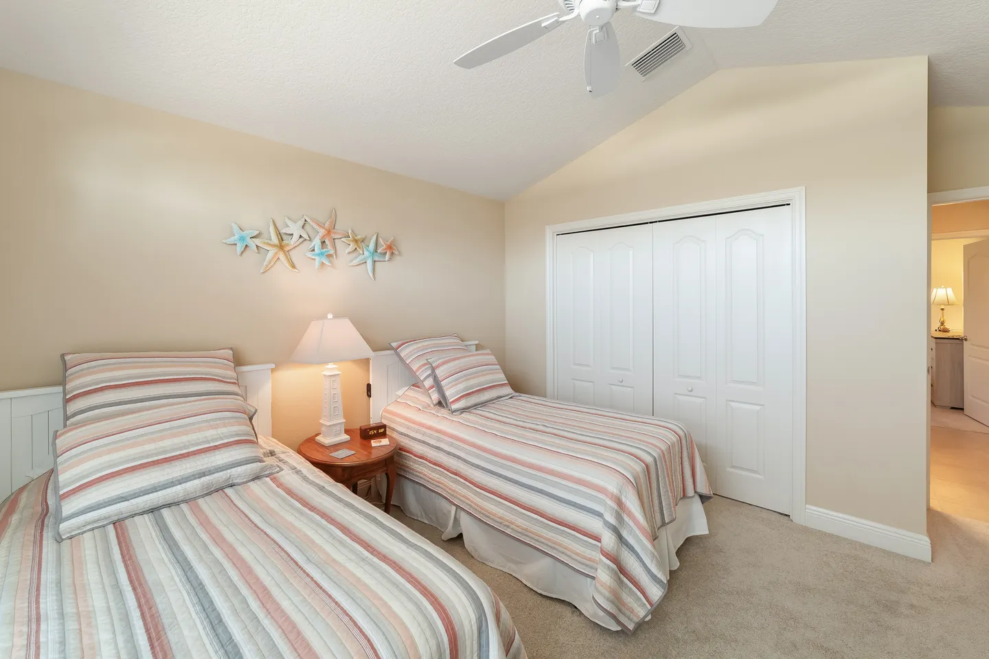 Home photo 22
