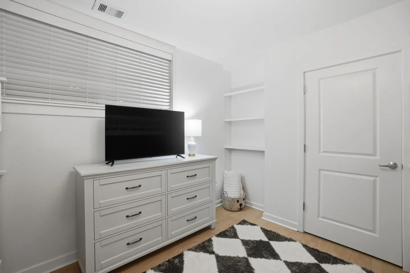 Home photo 48