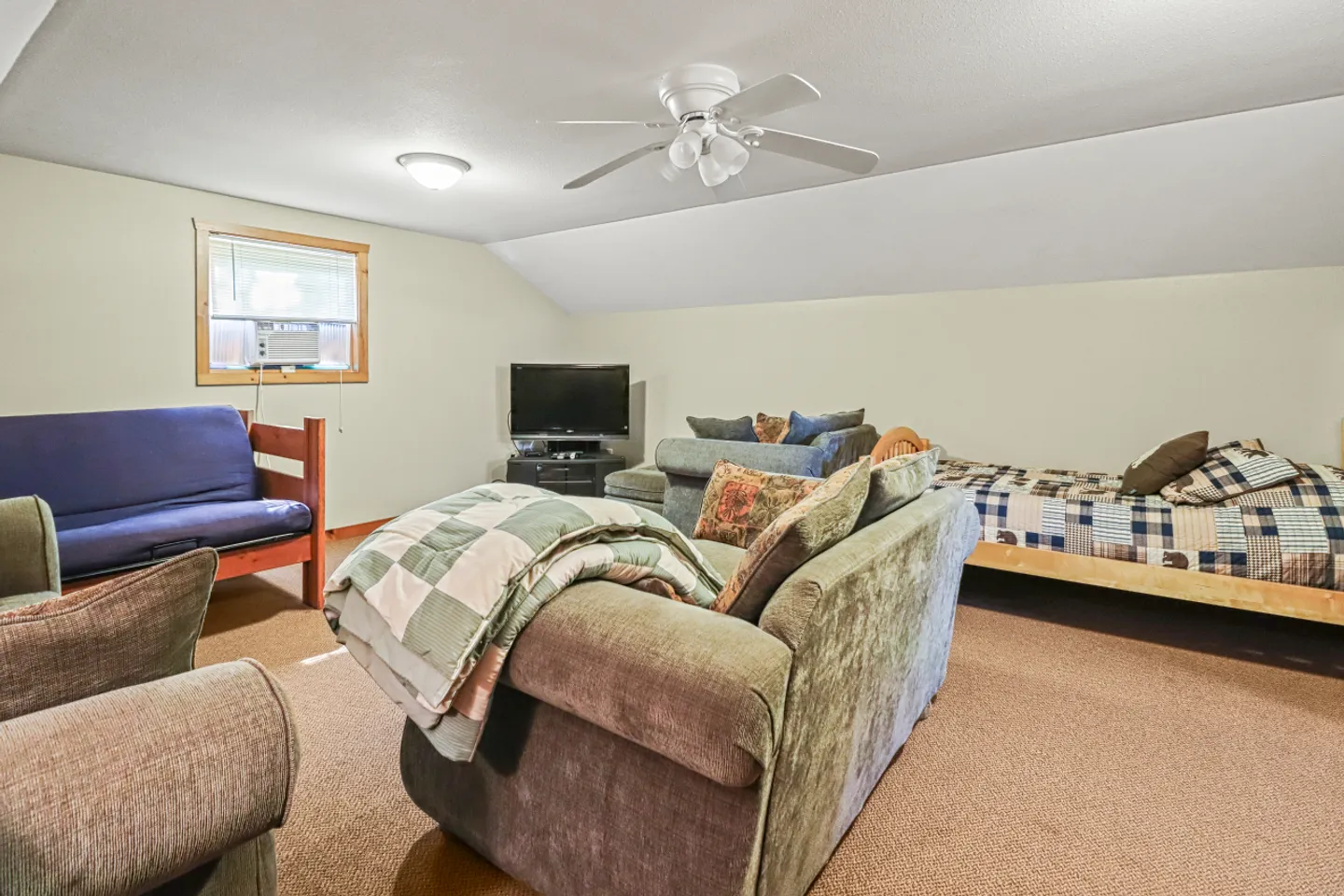 Home photo 72