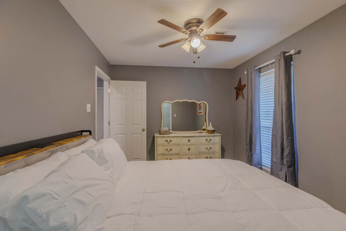 Home photo 27