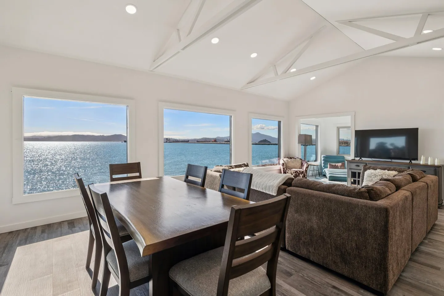 Home photo 18