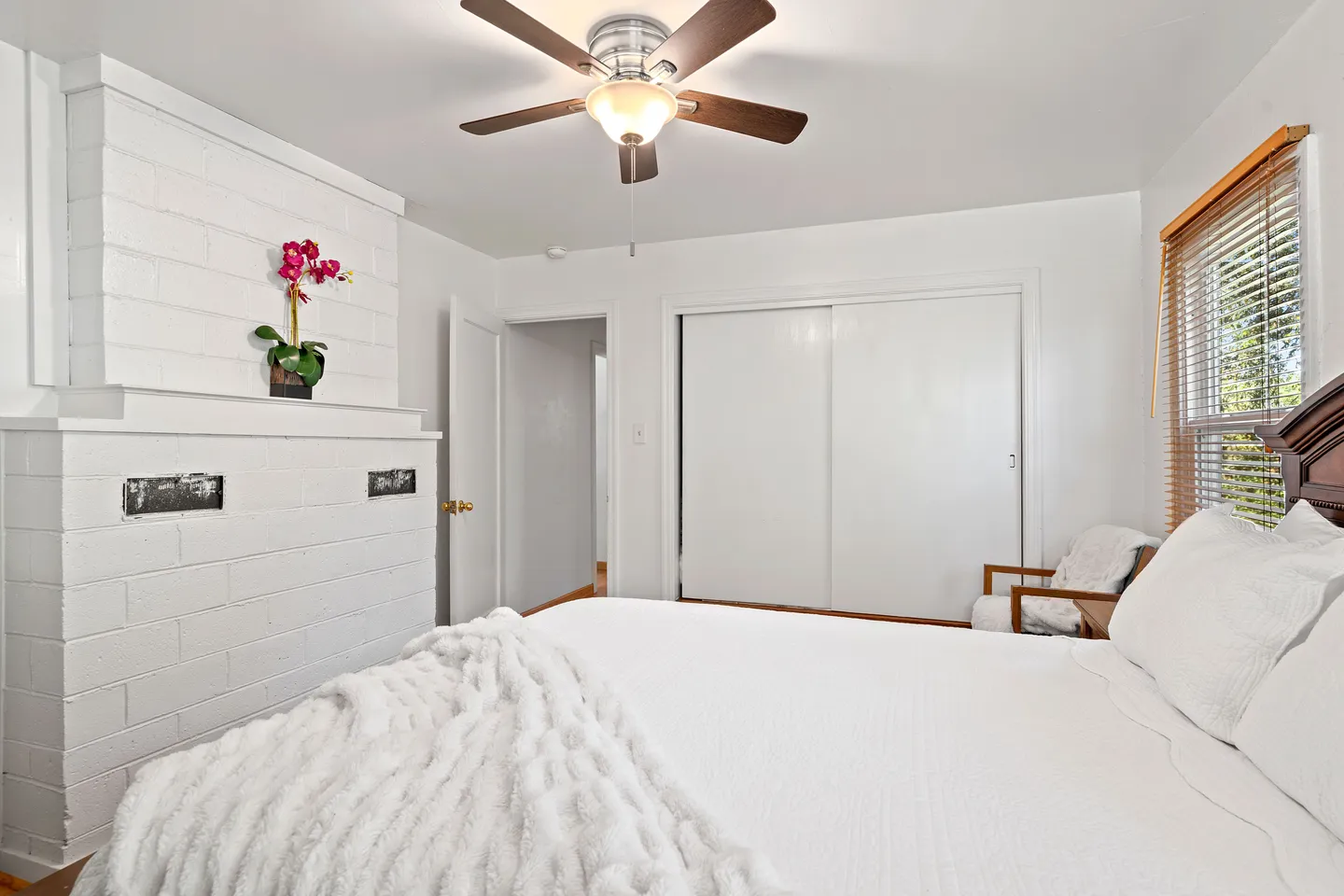 Home photo 24