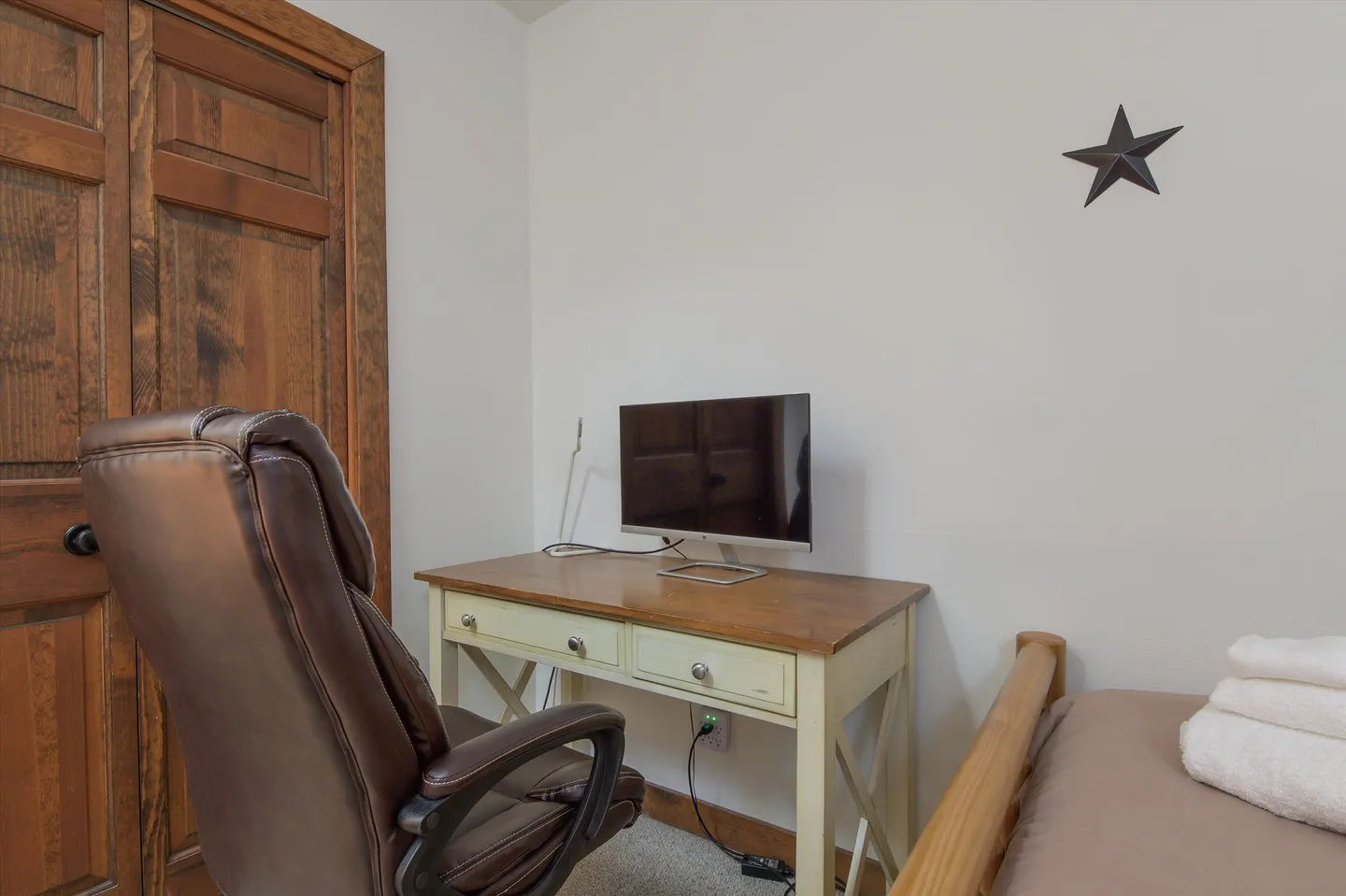 Home photo 24