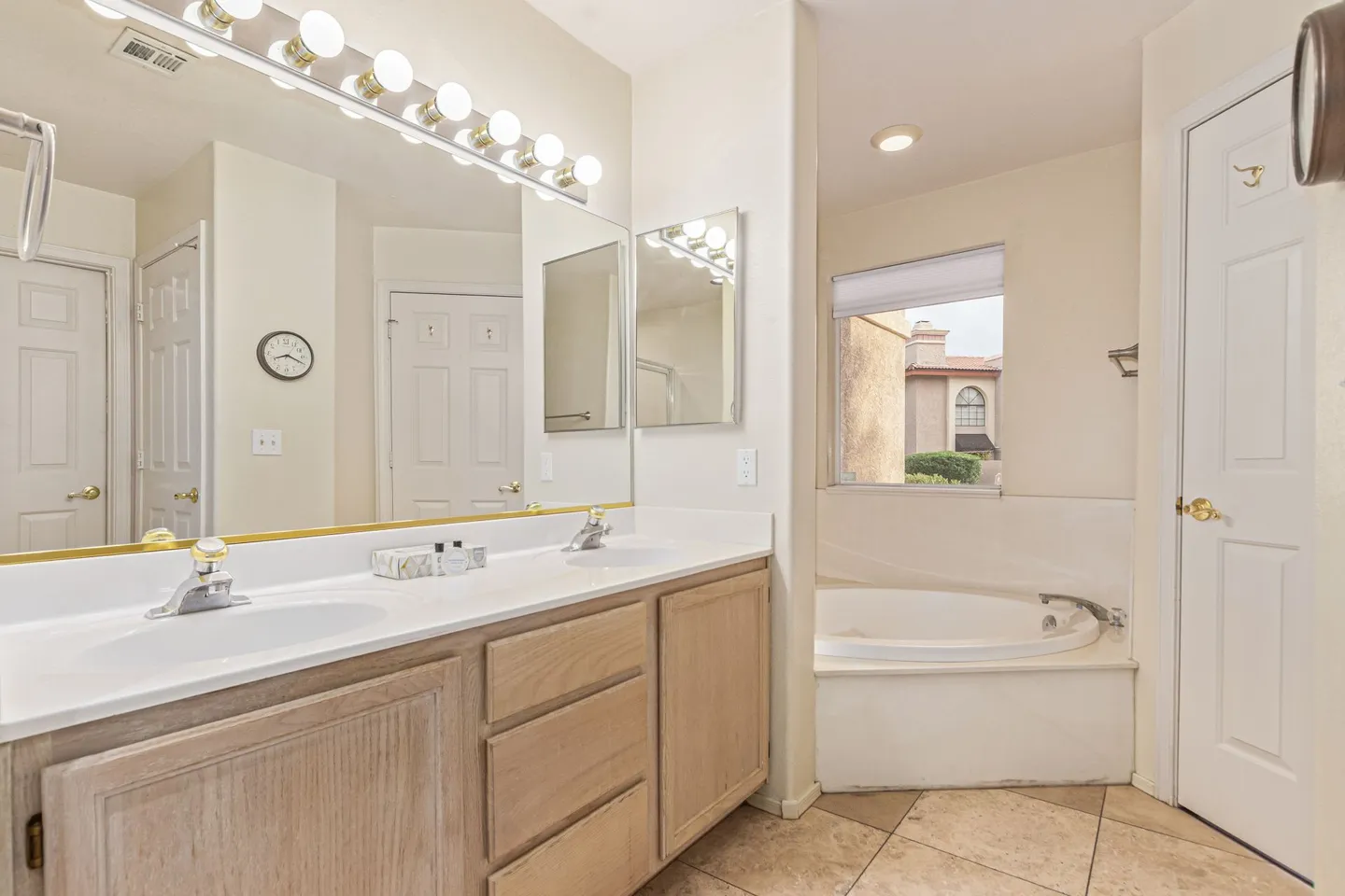 Home photo 10