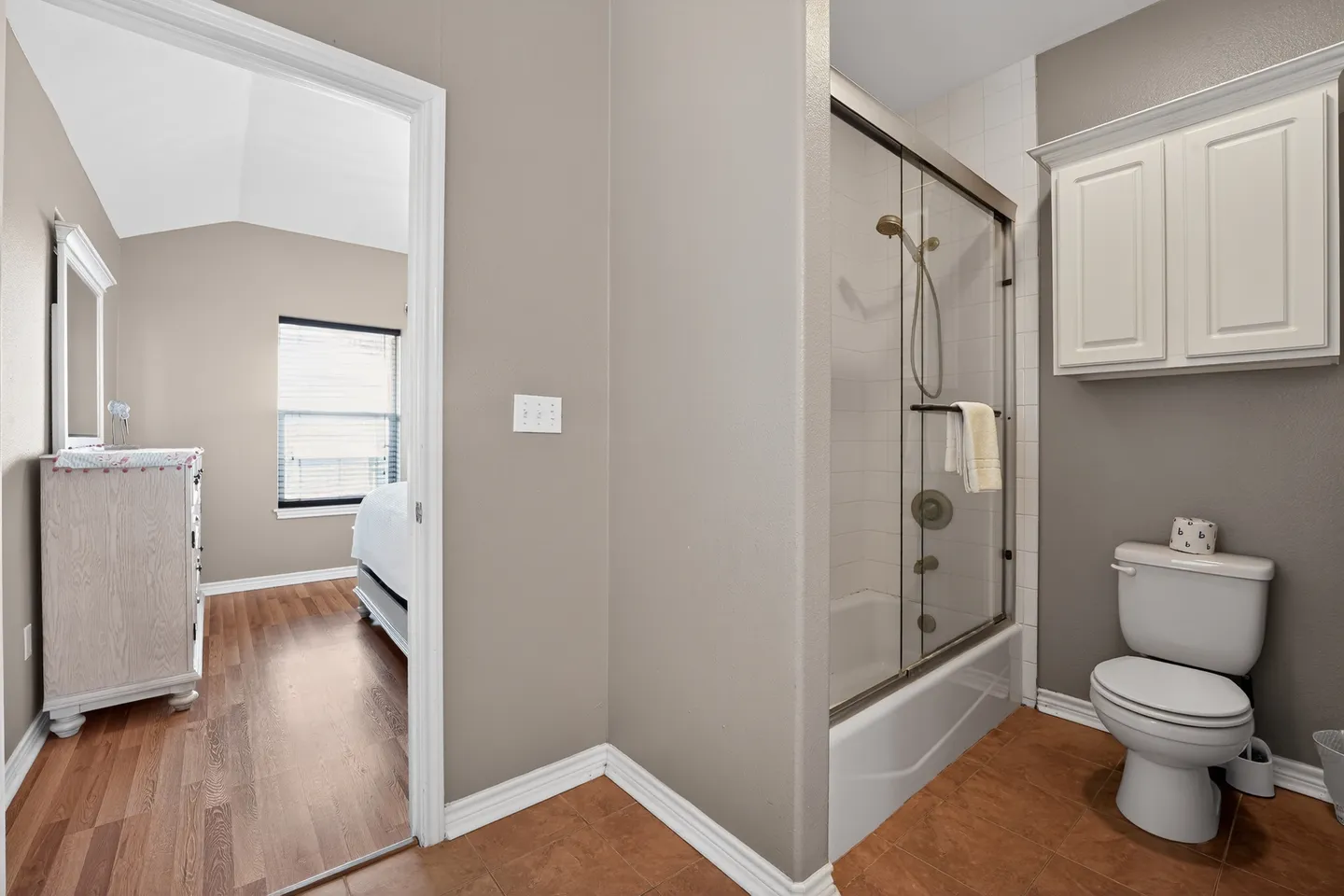 Home photo 17