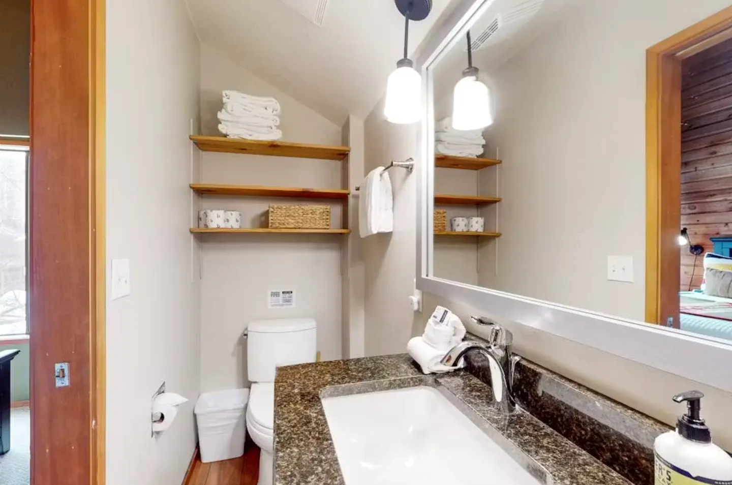 Home photo 17