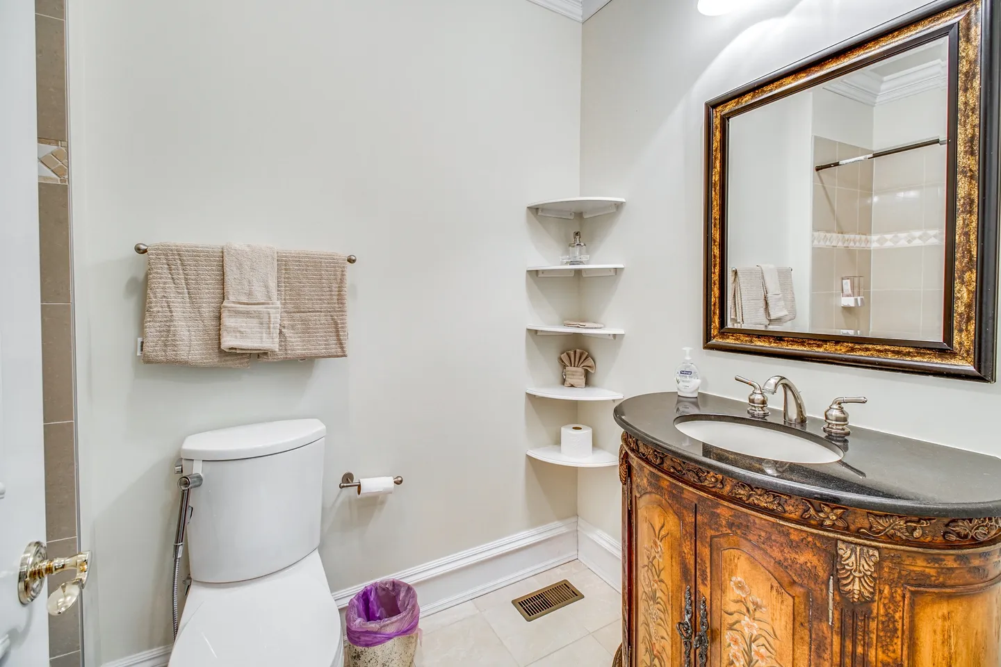 Home photo 17